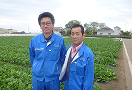 増山さん(右)と管理担当の赤松さん(左)