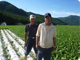 古原さん(右)とメンバーの伊藤さん(左)